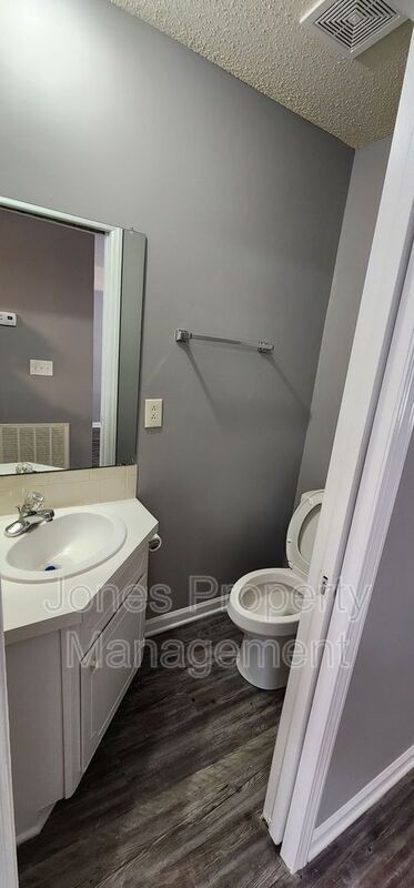 Foto del edificio - 316 N Key St