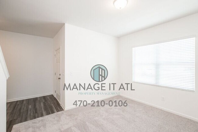 Building Photo - Beautiful 5 BR house with Master Bedroom o...