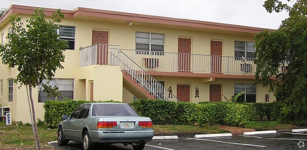Foto del edificio - 130 SW 8th St