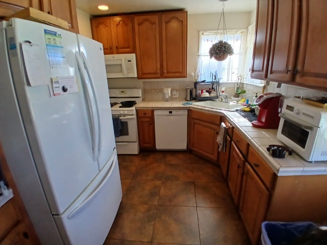 Foto del edificio - 8900 Swinton Ave