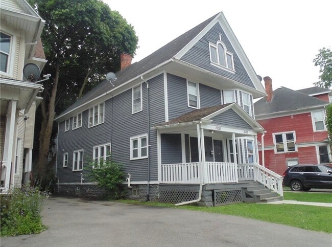 Building Photo - 1540 St Paul St