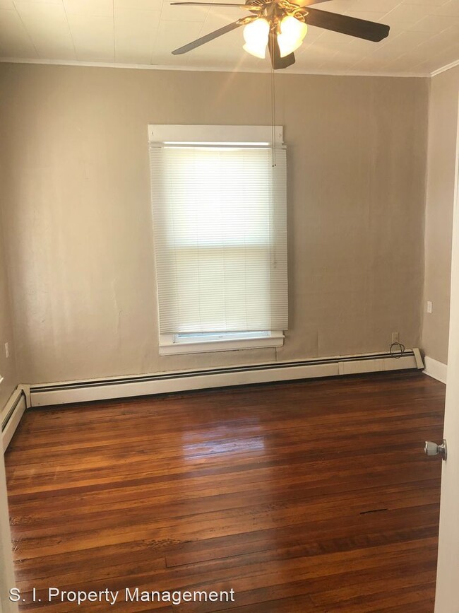 Building Photo - 2 br, 1 bath House - 604 W. Broadway Blvd.