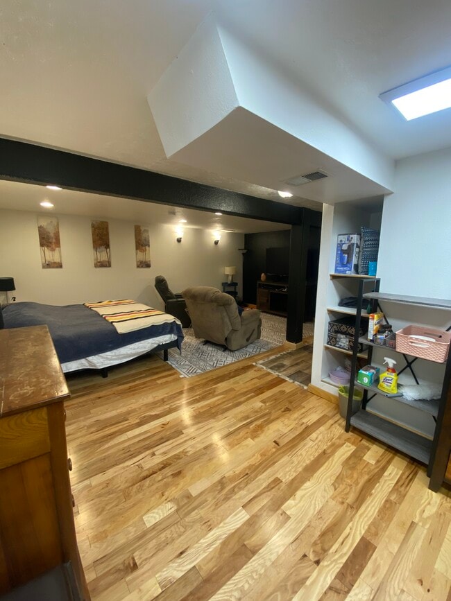 King size bed - 11343 W Berry Pl