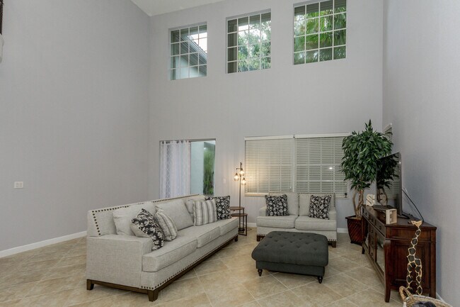 Building Photo - 1618 Nature Ct