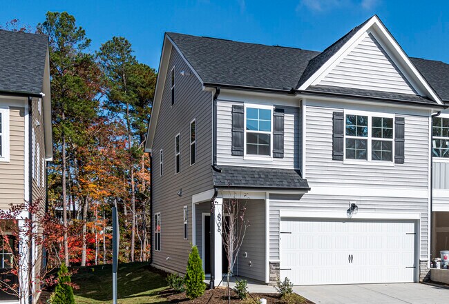 Foto del edificio - 6906 Doddridge Ln