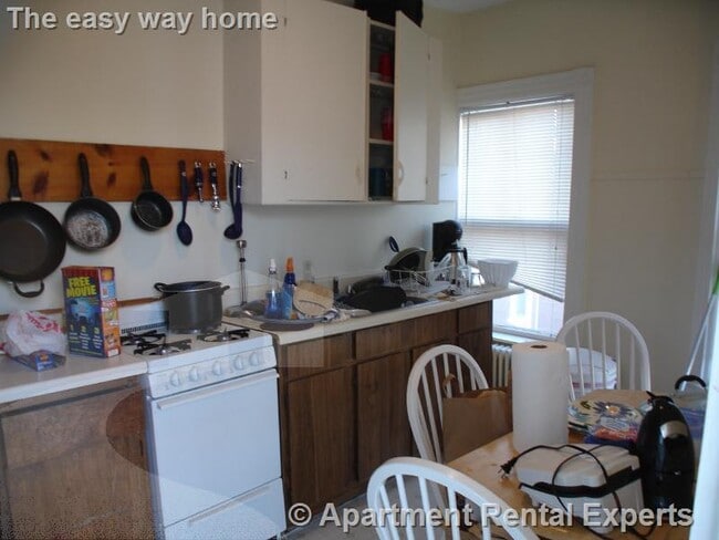 Building Photo - 185 Lowell St