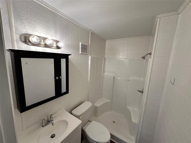 Building Photo - 1409 Wolfe City Dr