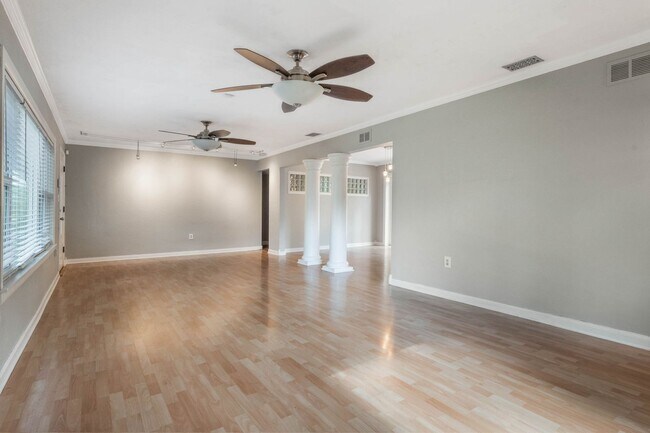Foto del edificio - Updated 2/2/1 with huge yard next in the Delaney Park/Lake Weldona