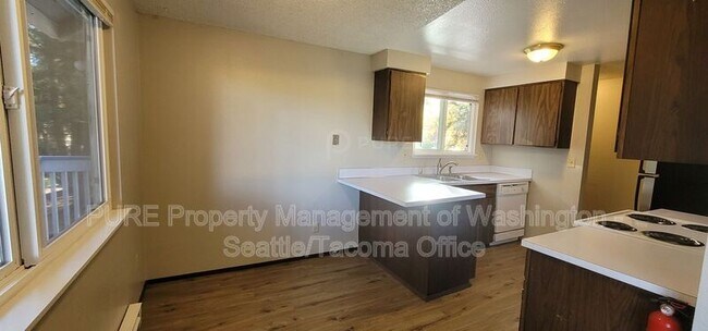 Foto del edificio - 5801 13th Ave SE