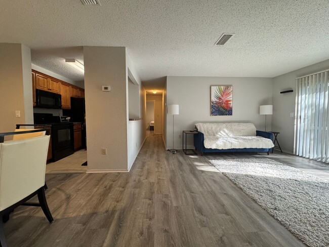 Foto del edificio - 2 Bed 2 Bath in Windsor Park