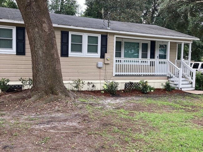Building Photo - 2187 Gulf Dr