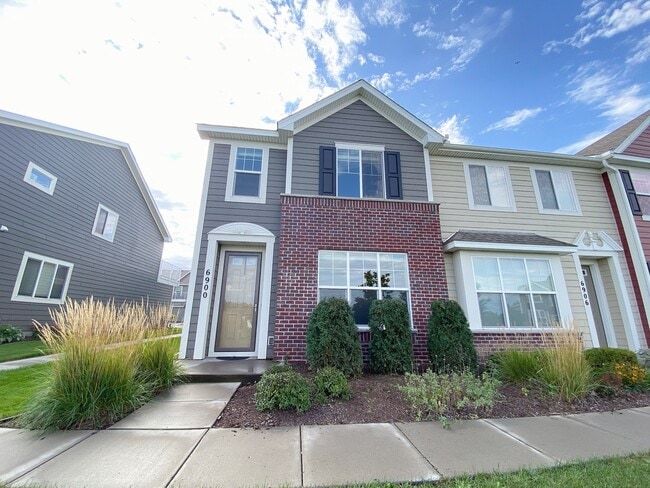 Building Photo - 6900 Crosby Ct