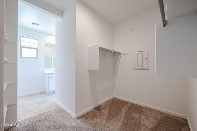 Foto del edificio - 4355 W Allen St