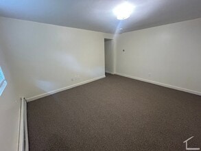 Building Photo - 46 Rumford Ave