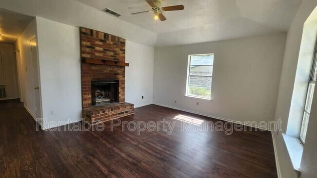 Foto del edificio - 109 Arrowhead St