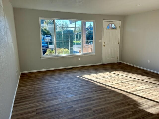 Foto del edificio - 1219 E Indiana St