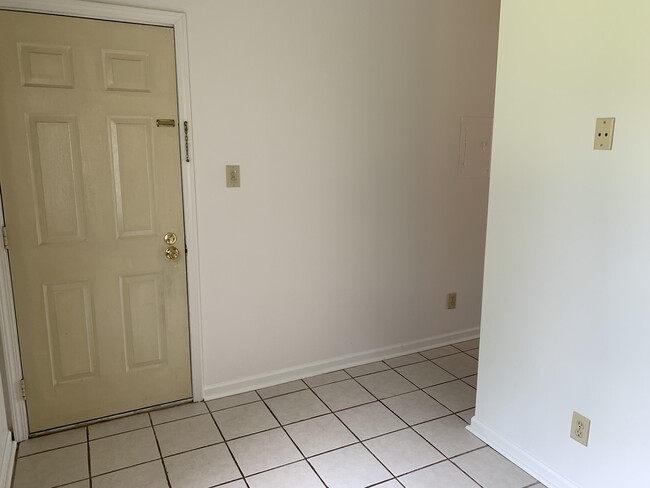 Building Photo - 8163 Ralston Ct