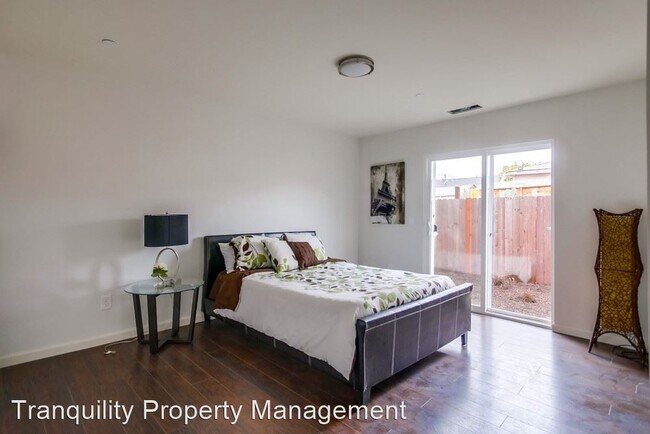 Foto del edificio - 3 br, 2 bath House - 2818 Columbine Street