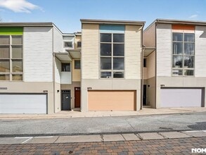 Building Photo - 1273 MacKintosh pknw