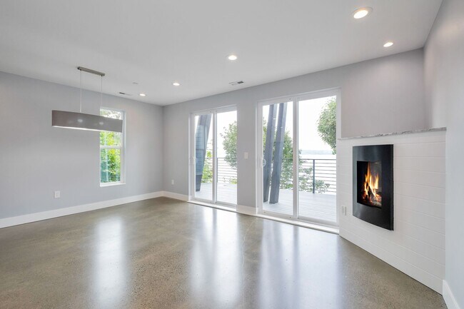 Foto del edificio - New View Three Tree Point