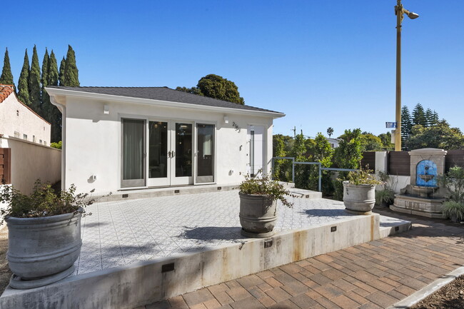 Front patio with french doors - 2152 Parnell Ave