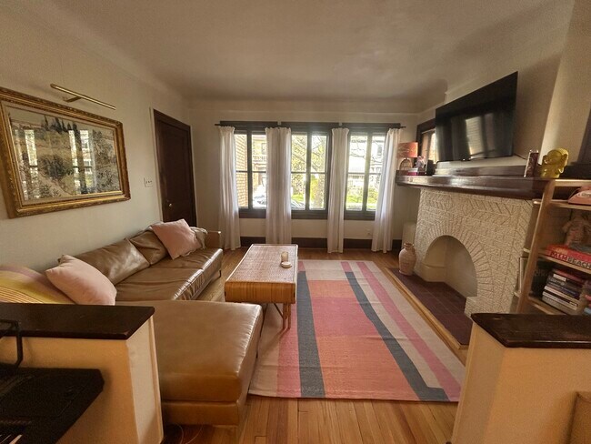 Sala de estar - 997 Nottingham Rd