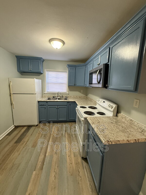 Foto del edificio - 631 Quincy St