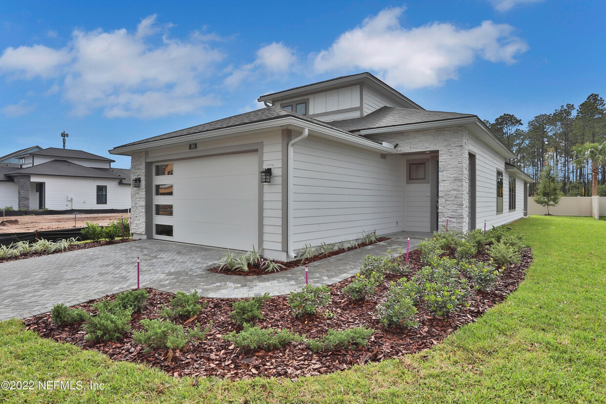 Primary Photo - 351 Millenia Dr