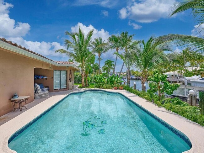 Foto del edificio - 2810 NE 48th Ct