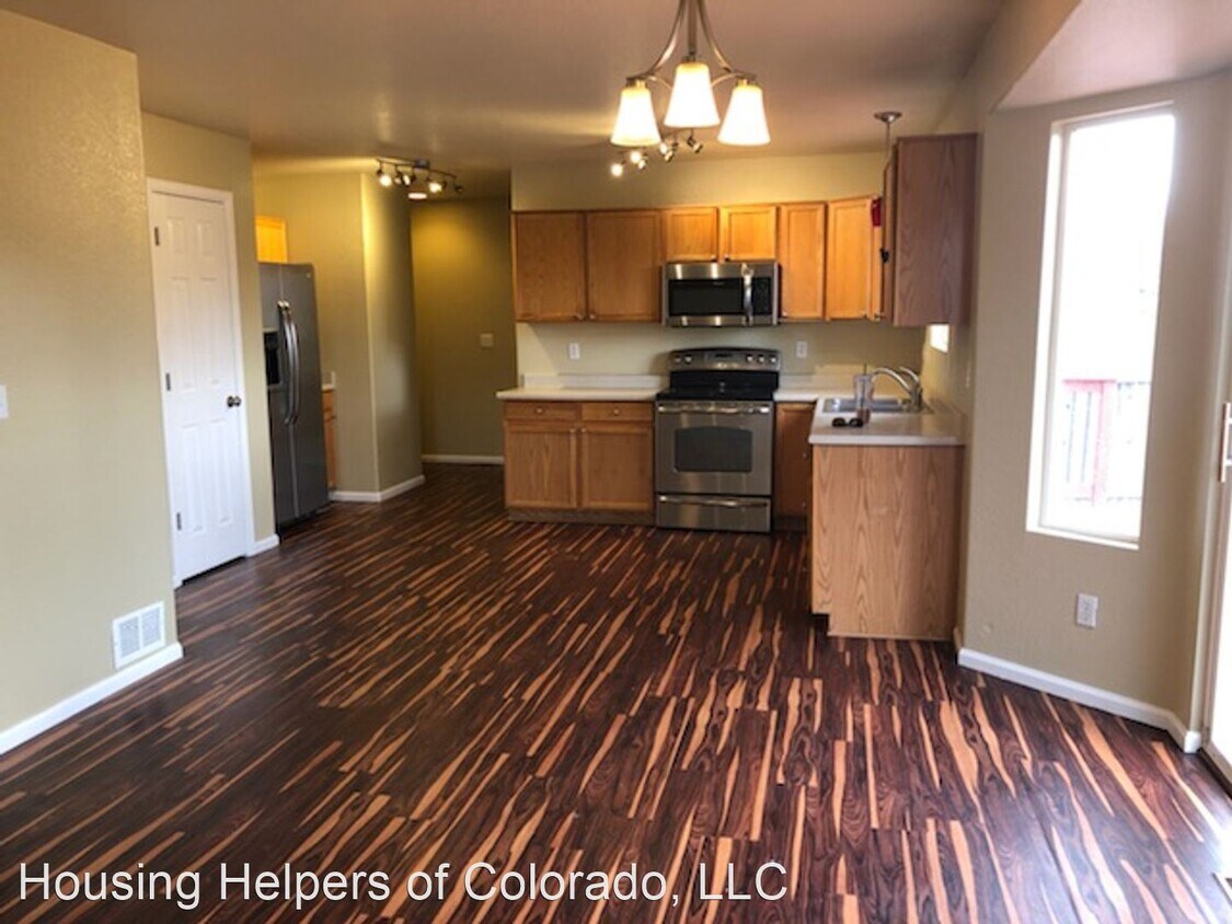 Primary Photo - 3 br, 2.5 bath House - 1161 Fall River Circle