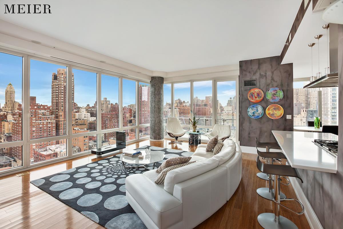 Foto principal - 255 E 74th St
