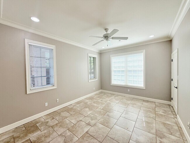 Foto del edificio - Downtown Pensacola Condo