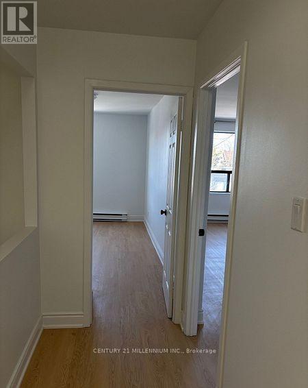 Photo du bâtiment - 909A DANFORTH AVENUE