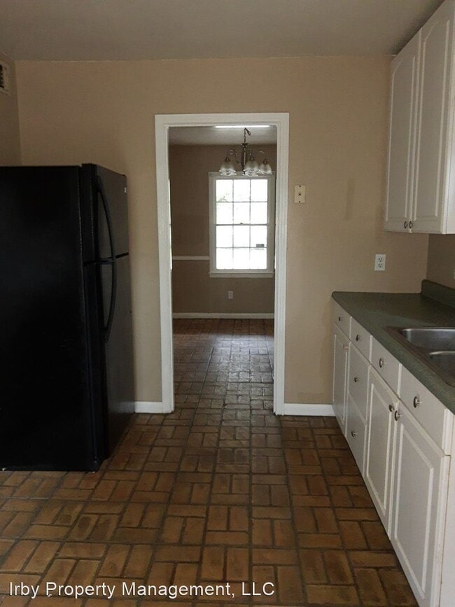 Building Photo - 3 br, 1 bath House - 4057 Sallie Court