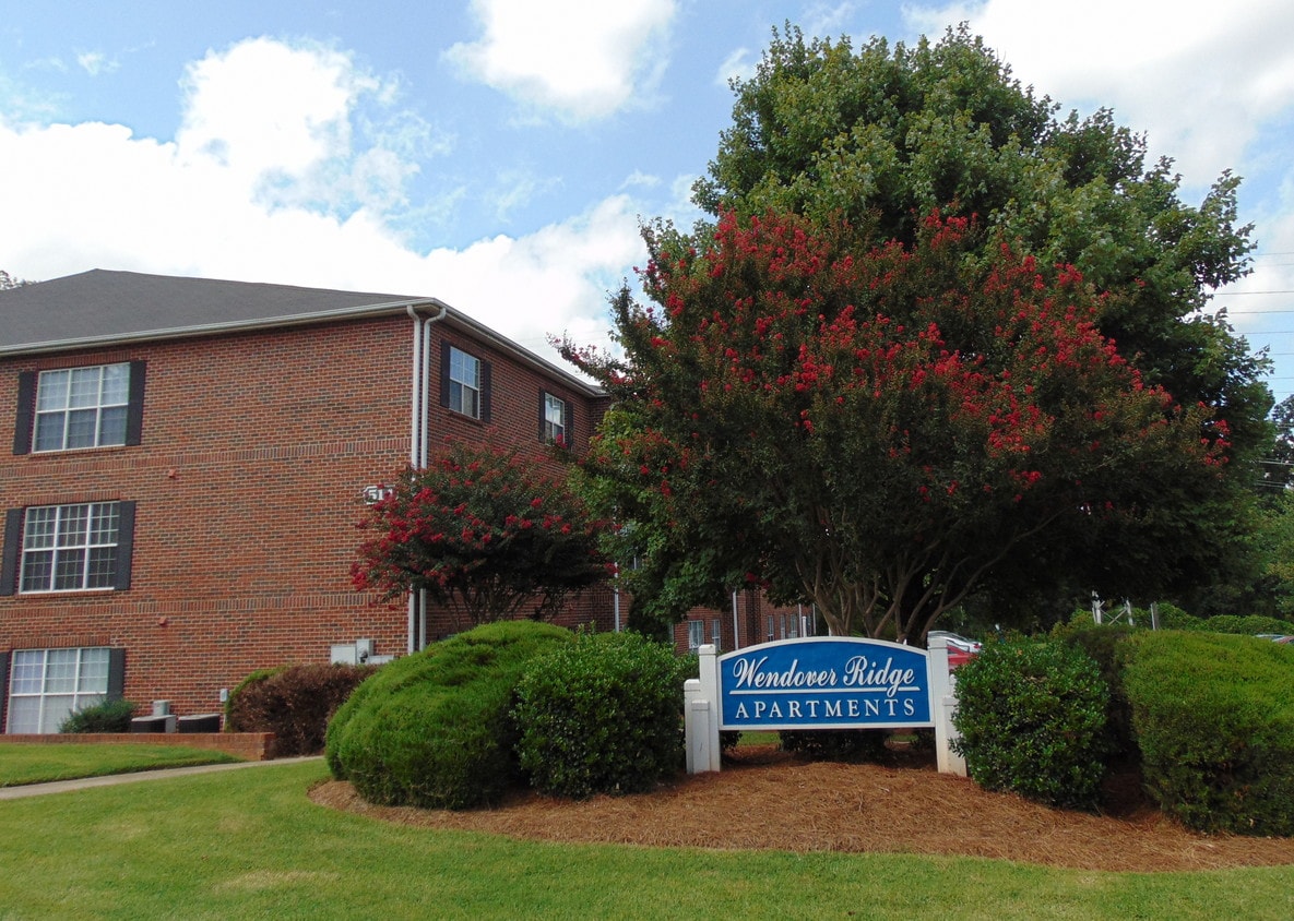 Wendover Ridge Apartments Greensboro, NC