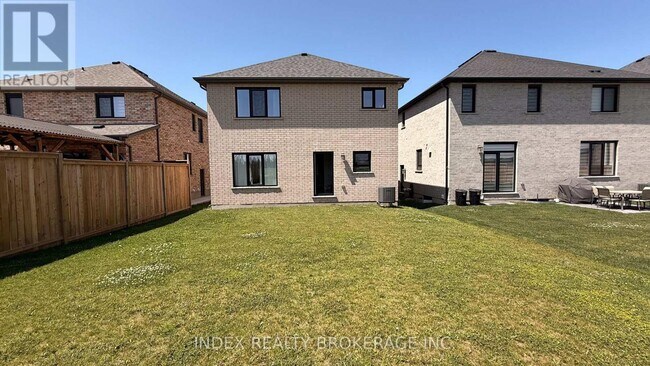 Photo du bâtiment - 89 E Grandville Cir E