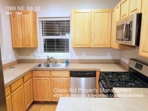 Foto del edificio - 1189 NE 5th St