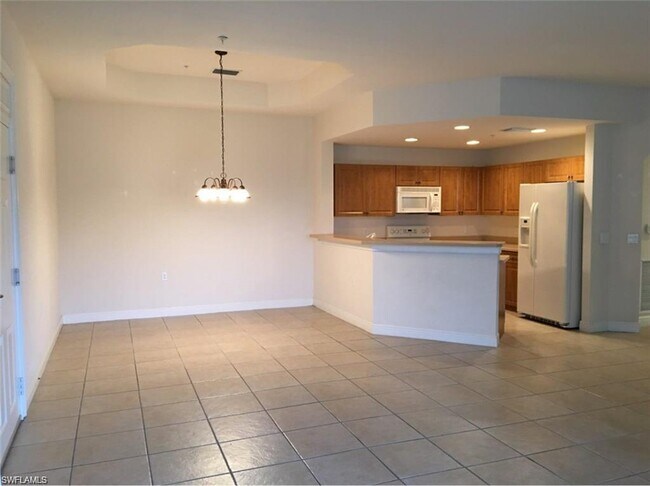 Building Photo - 3961 Pomodoro Cir