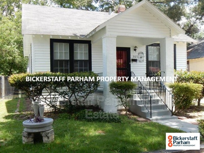 Building Photo - 2627 Lewis St
