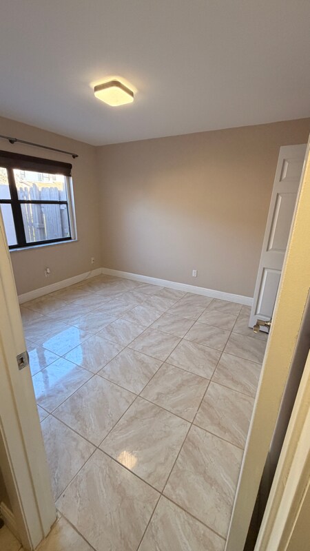 Foto del edificio - 1276 NW 122nd Terrace