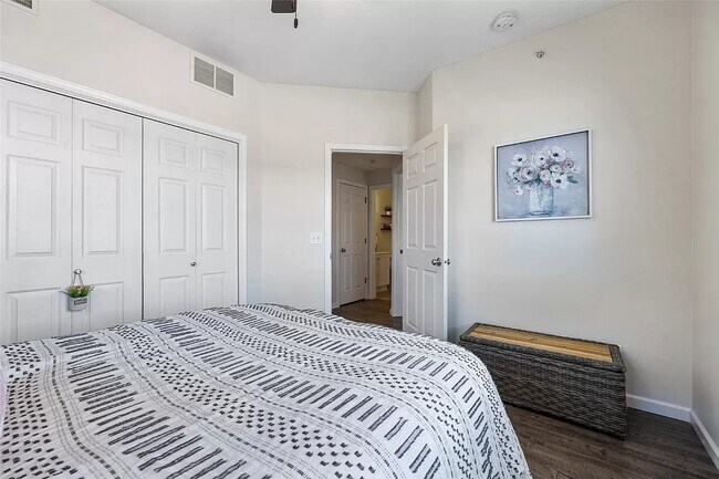 Foto del edificio - 2270 Westlake Rd