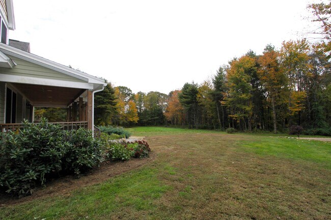 Foto del edificio - 3 Brooks Farm Rd