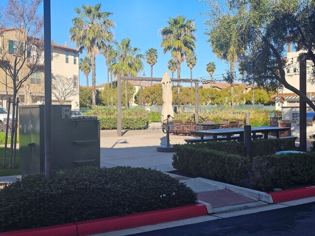 Foto del edificio - 209 Westpark Ct