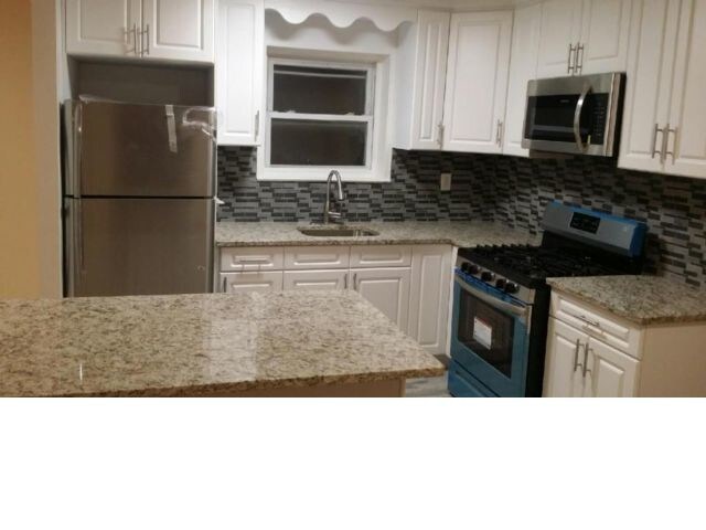 Primary Photo - 1107 Beach Ave