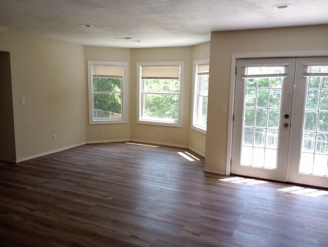 Foto del edificio - 9695 Canterbury Ln