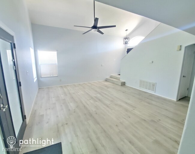 Foto del edificio - 3 br, 2.5 bath House - 818 Sack Drive UNIT