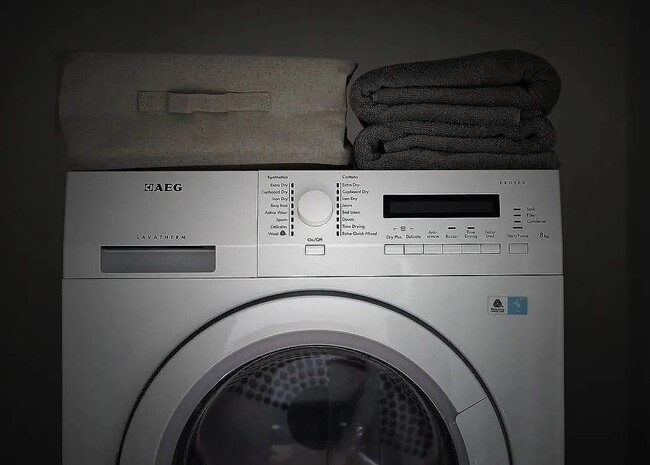 Foto del edificio - 331 E Houston St