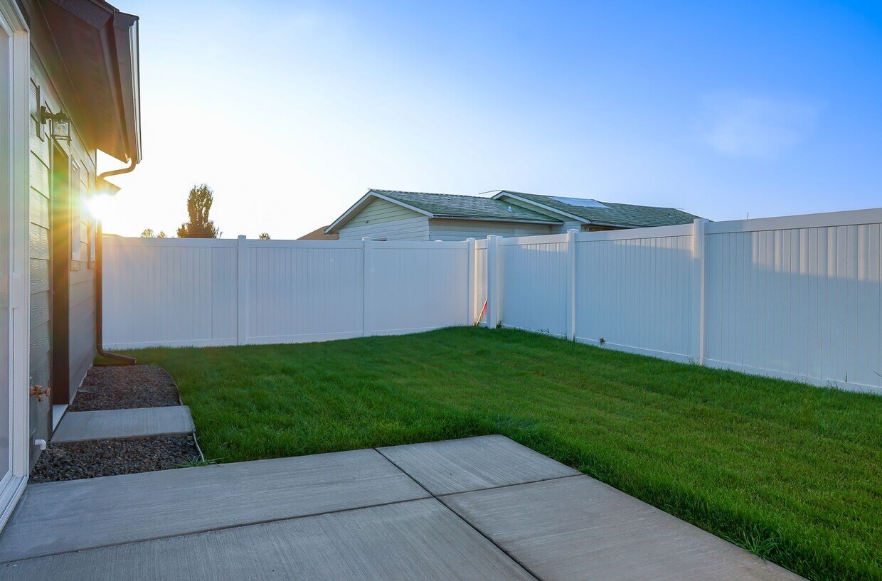 Foto principal - Brand New 2 Bedroom 2 Bath in Coeur d'Alene