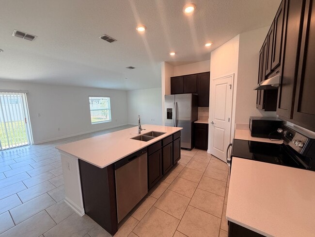 Foto del edificio - 840 Citrus Reserve Blvd