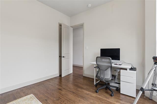 Building Photo - 8212 Oakwood Dr